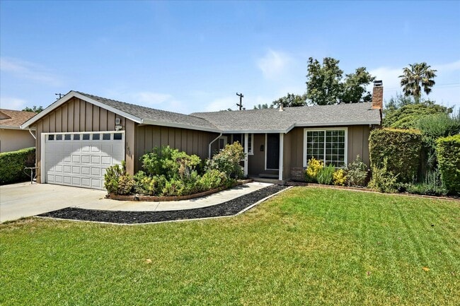 Building Photo - Wow! What a Great Home! Available Soon!