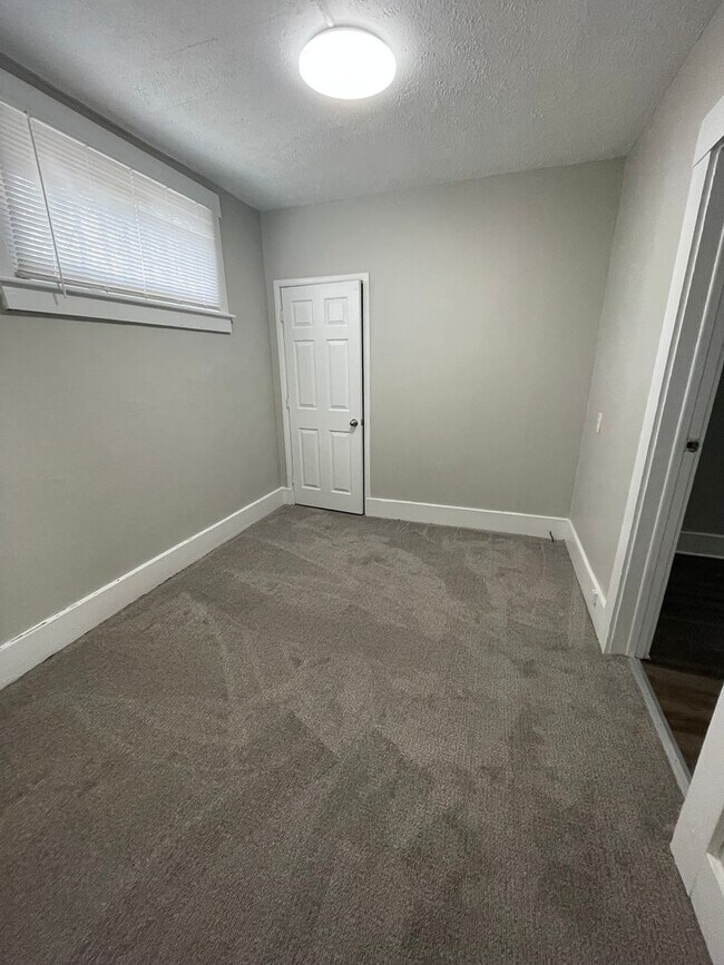 Building Photo - 1315 Morton St