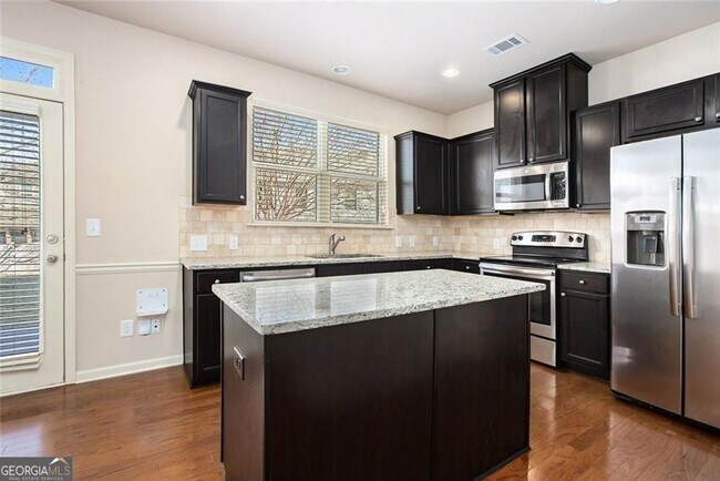 Building Photo - 2426 Bellyard Dr