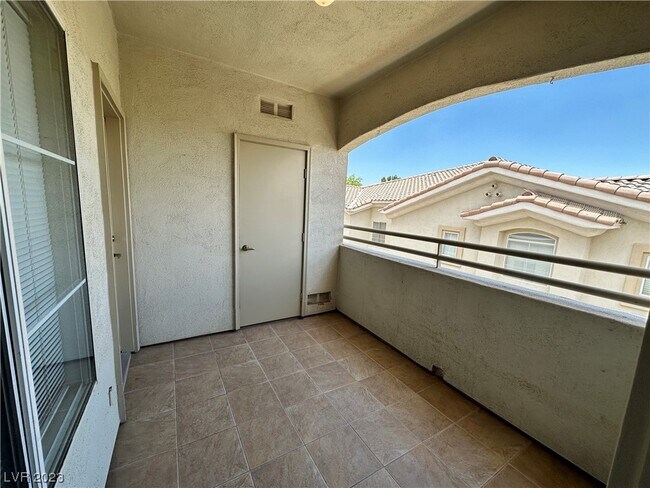 Building Photo - 1500 Ruby Cliffs Ln