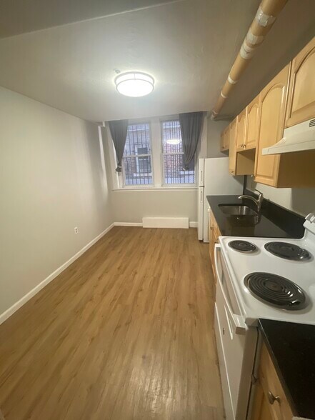 Building Photo - 38 Hemenway St