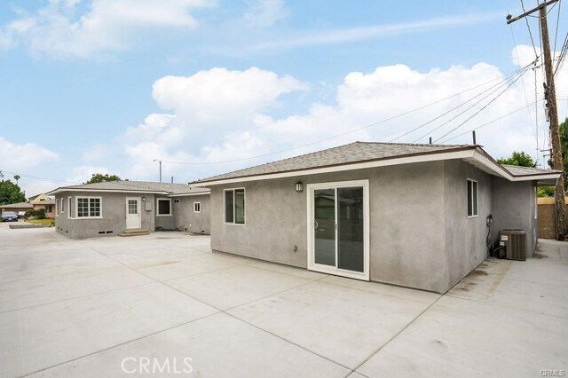 Building Photo - 11585 Embree Dr