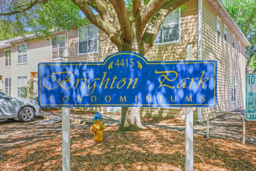 Building Photo - 4415 SW 34th St