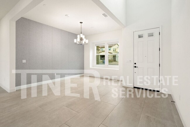 Building Photo - 4944 Covered Wagon Cir