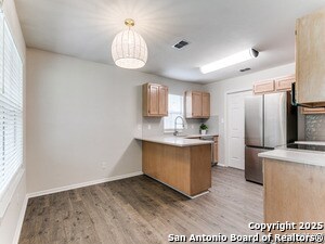 Building Photo - 101 Saddle Club Cir