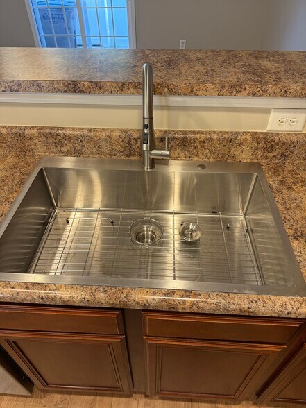 Building Photo - 2028 Shaylin Loop