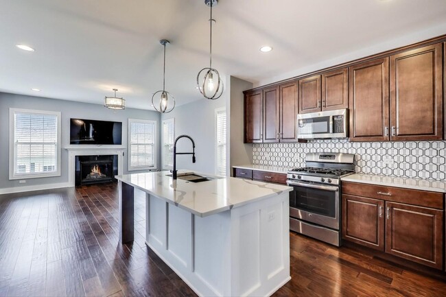 Building Photo - 10 N Dryden Pl
