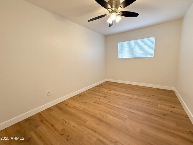 Building Photo - 18202 N Cave Creek Rd
