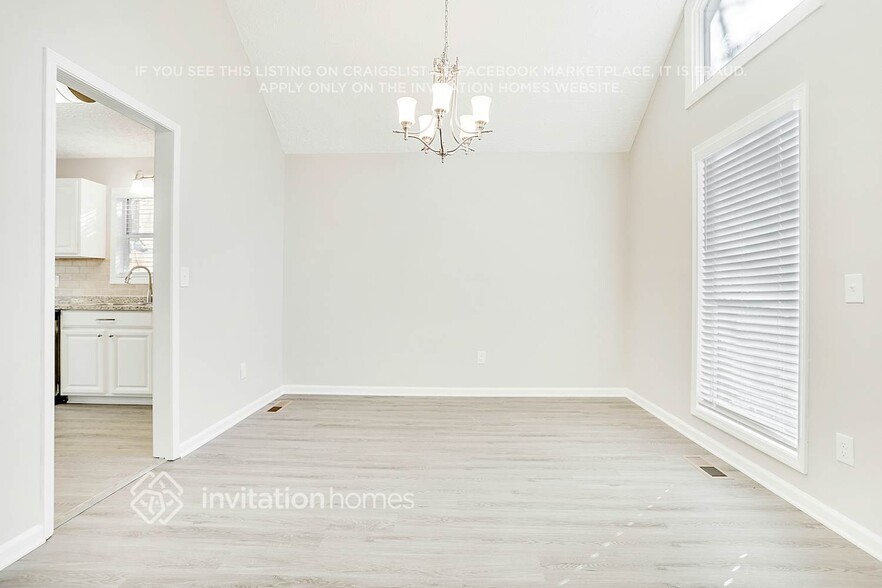 Building Photo - 1327 Shadowood Trail