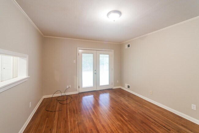Building Photo - 1756 Dorrie Ln
