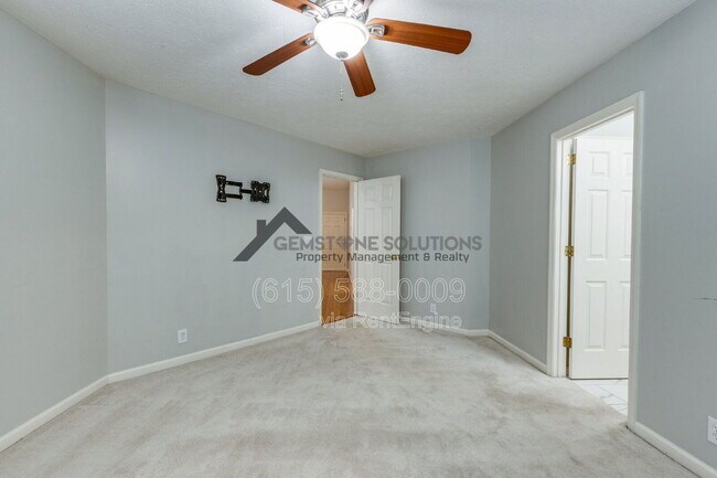 Building Photo - 2214 Falcon Creek Dr