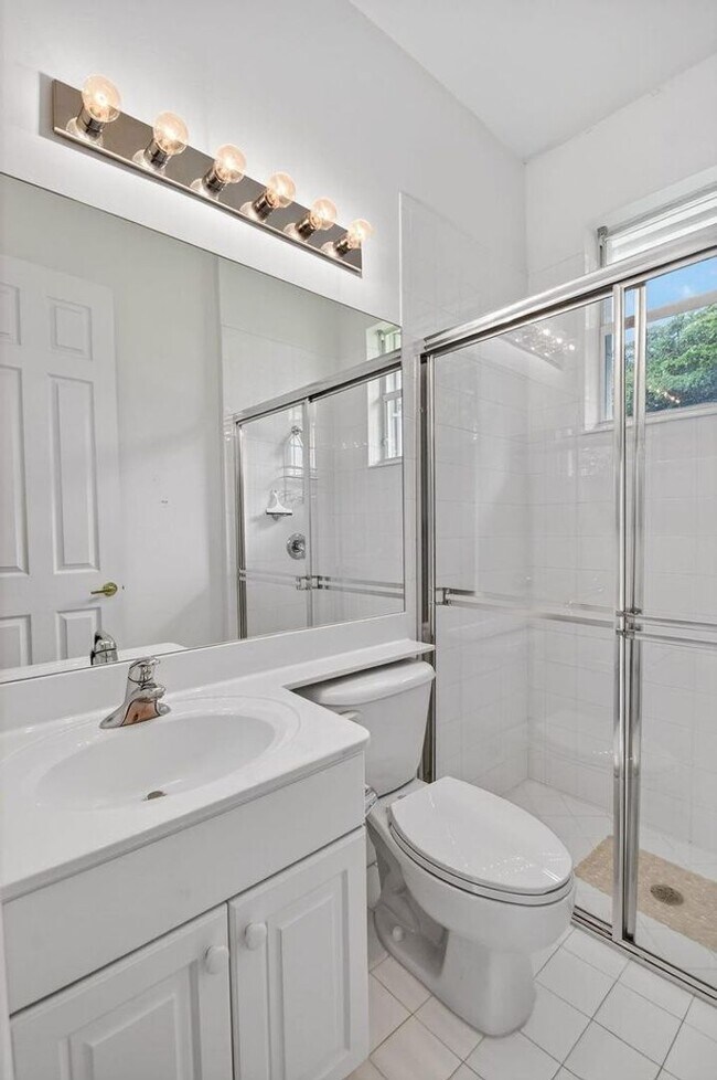 Building Photo - 11582 Windsor Bay Pl