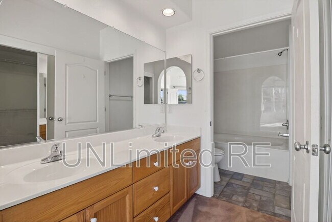 Building Photo - 1401 N Fourth St