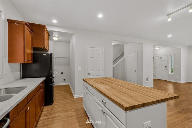 Building Photo - 16439 77th Avenue Ct E