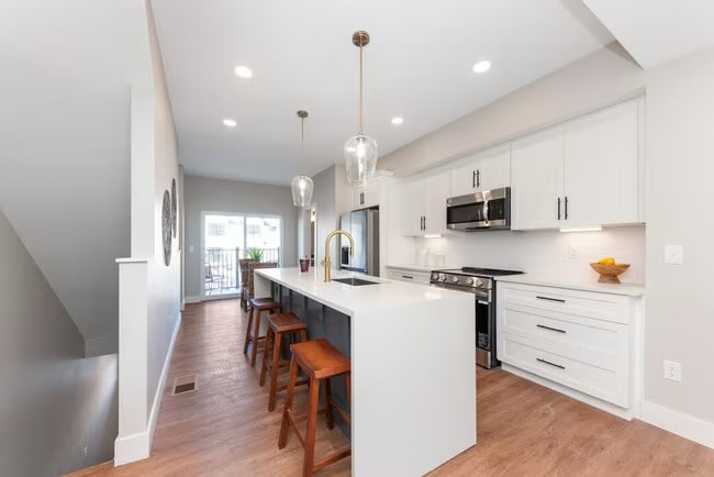 Building Photo - 4492 Butterfield Pl