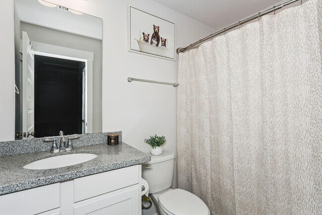 Building Photo - Gated Community | Community Pool | Lawn Care Included | Minutes to Navy Federal!