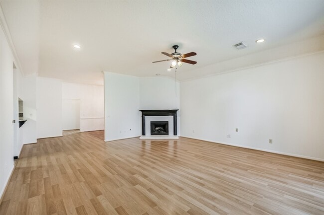 Building Photo - 18422 Cobblestone Dr