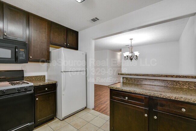 Building Photo - 1210 Augusta Dr