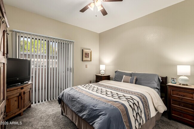 Building Photo - 10030 W Indian School Rd