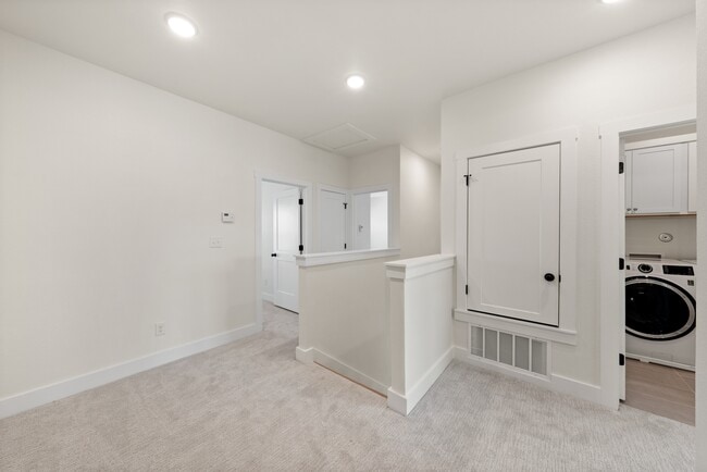 Building Photo - 6632 Abode Ave
