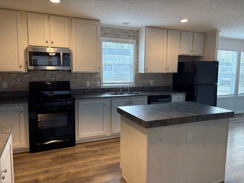 Building Photo - 1961 Winter Park Dr