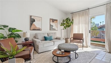 Building Photo - 405 Ribbon Beach Way