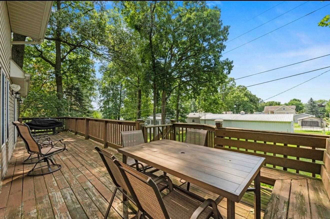 Building Photo - 80 Lane 585 Lake James