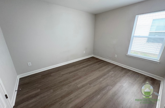Building Photo - 135 A St