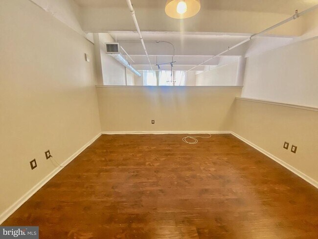 Building Photo - 1228 Arch St