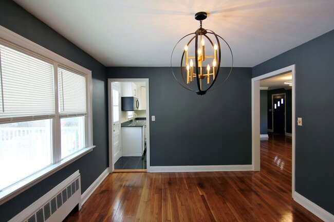 Building Photo - 663 High Ridge Rd