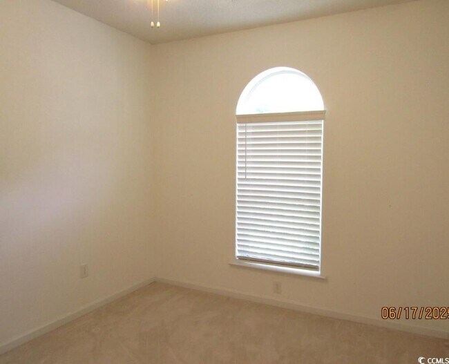 Building Photo - 4400 Turtle Ln