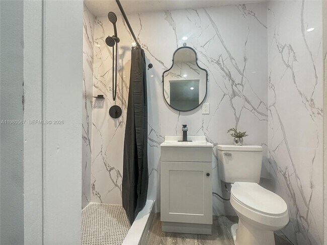 Building Photo - 15400 SW 169th Ln