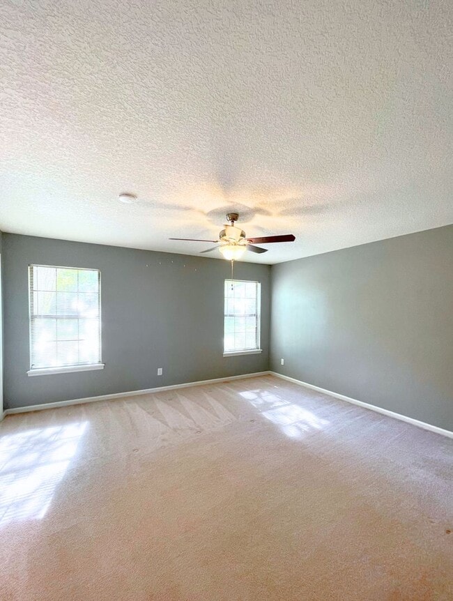 Building Photo - Charming 3-Bedroom, 2-Bath Home with Large...