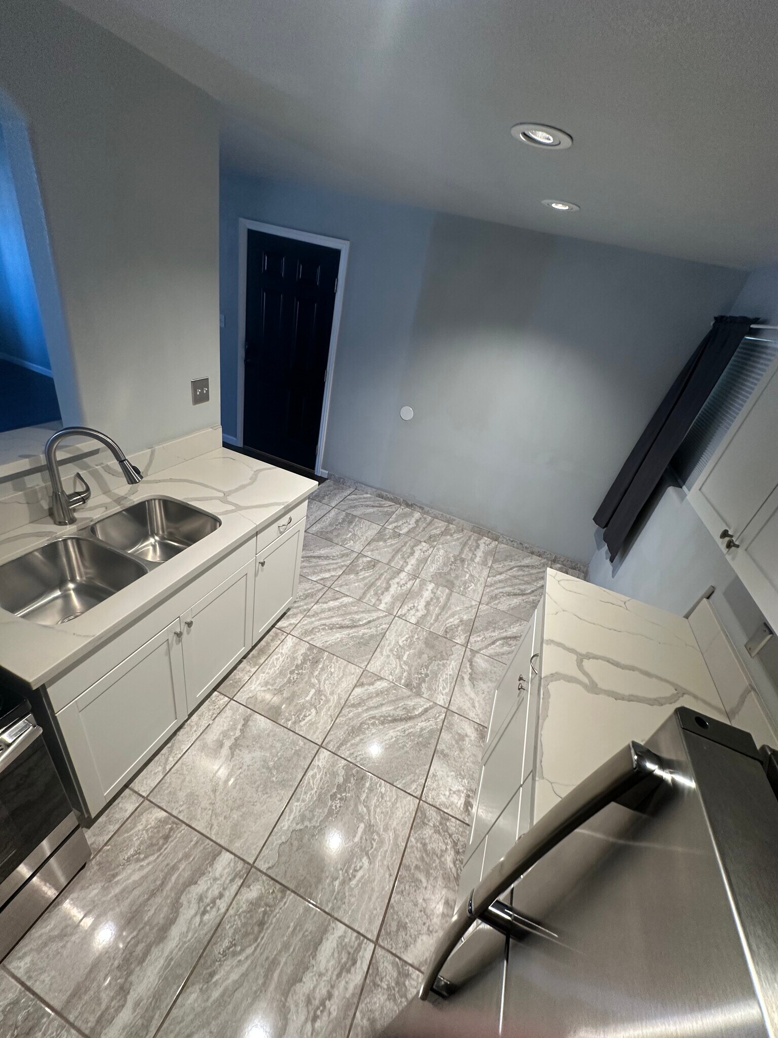 Building Photo - 506 McKellar Cir