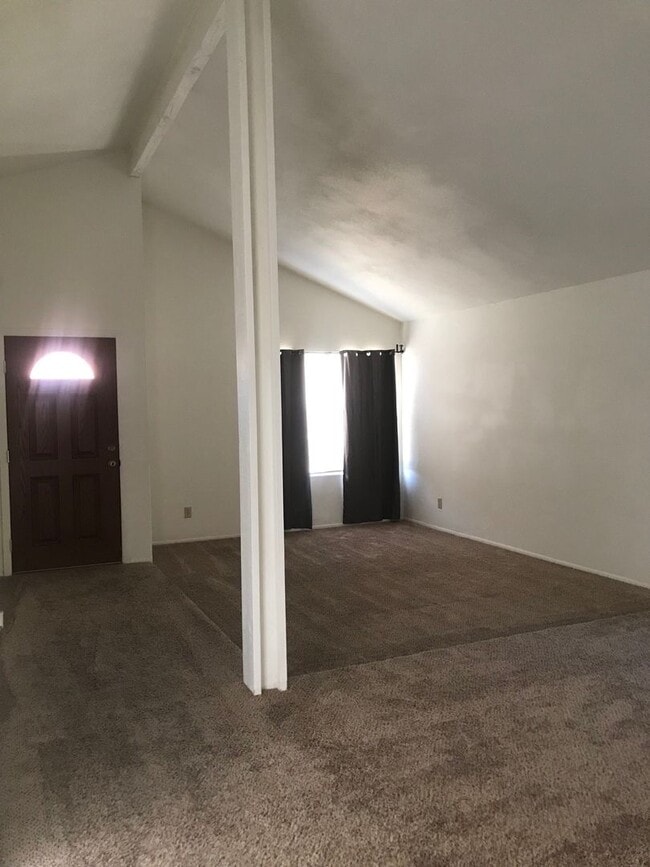 Building Photo - Beautiful 55+ Ahwatukee neighborhood spacious 2/br 2/ba home -  Rent Includes membership to Ahwat...