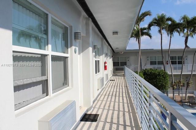 Building Photo - 8000 NE Bayshore Ct