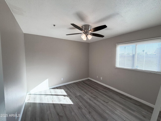 Building Photo - 6301 W Earll Dr