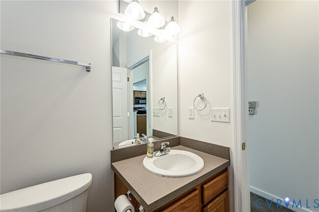 Building Photo - 7301 Norwood Pond Pl