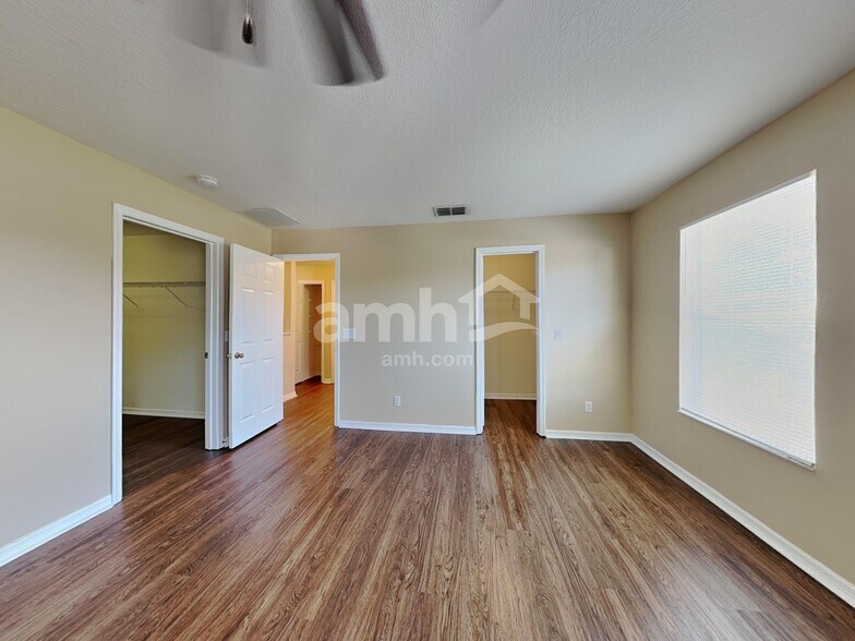 Building Photo - 15260 Perdido Dr