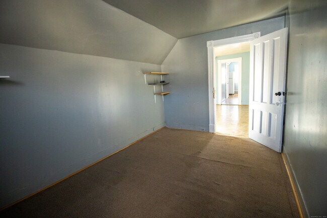 Building Photo - 175 Chestnut Ave