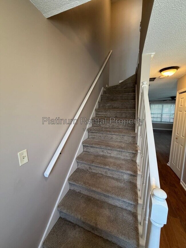 Building Photo - 5116 Laurel Bridge Ct SE