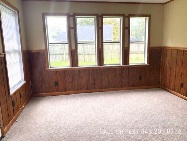Building Photo - 106 Eaton Way