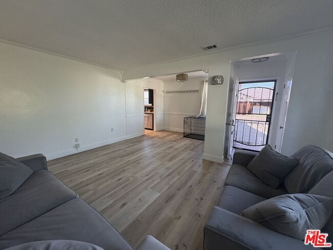 Building Photo - 2417 Andreo Ave