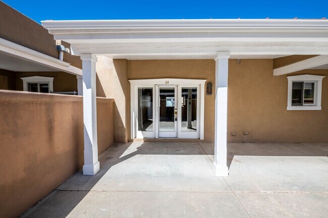 Building Photo - Two-Bedroom Condo at El Matador