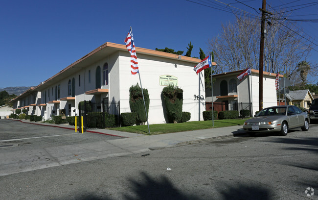 Primary Photo - Breezeway Apartments