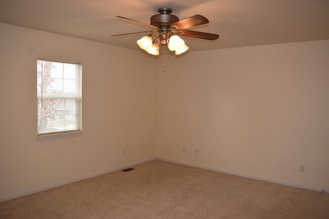 Building Photo - 3-Bedroom Home with Room to Roam – Fenced In Backyard