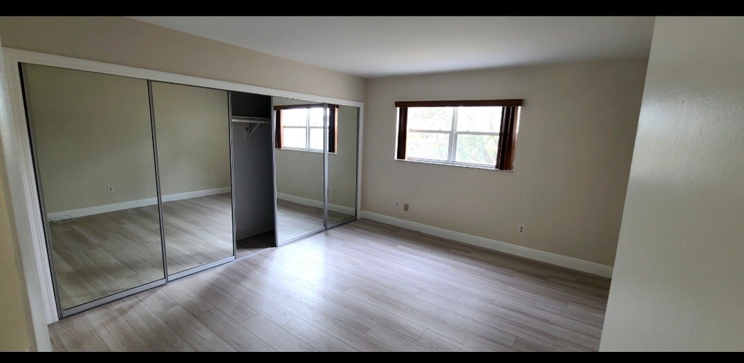 Building Photo - 140 NW 87th Ave