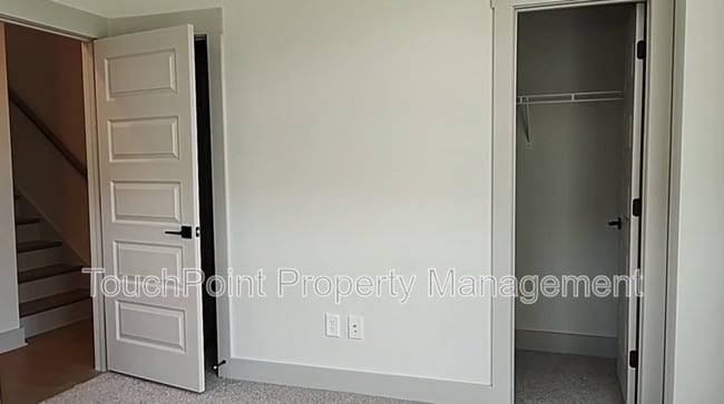 Building Photo - 1037 Wesley Terrace Ave