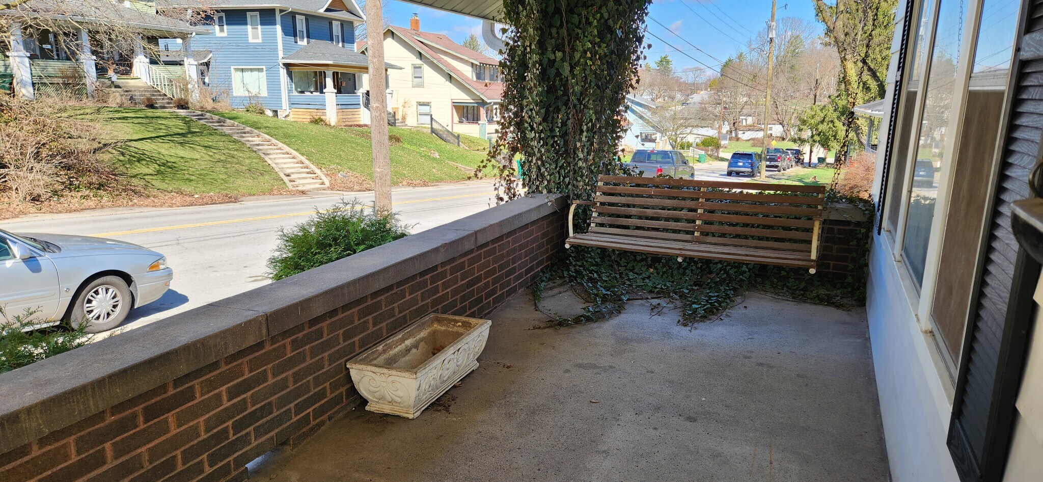 Building Photo - 420 N Main St