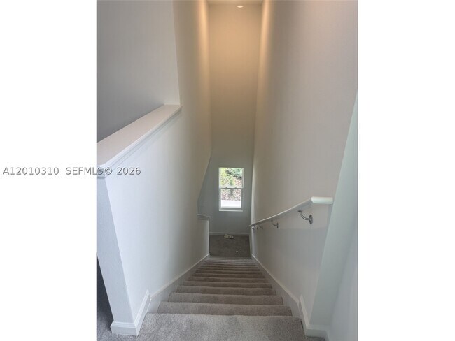 Building Photo - 5423 Meadow Walk Dr